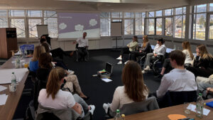Brainstorming-Runde beim Azubi-Projekt zum Thema Mitgliedschaft